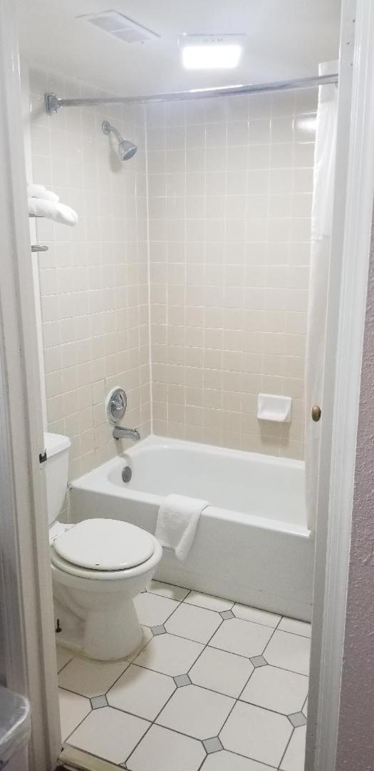 Americas Best Value Inn Holly Springs Eksteriør bilde